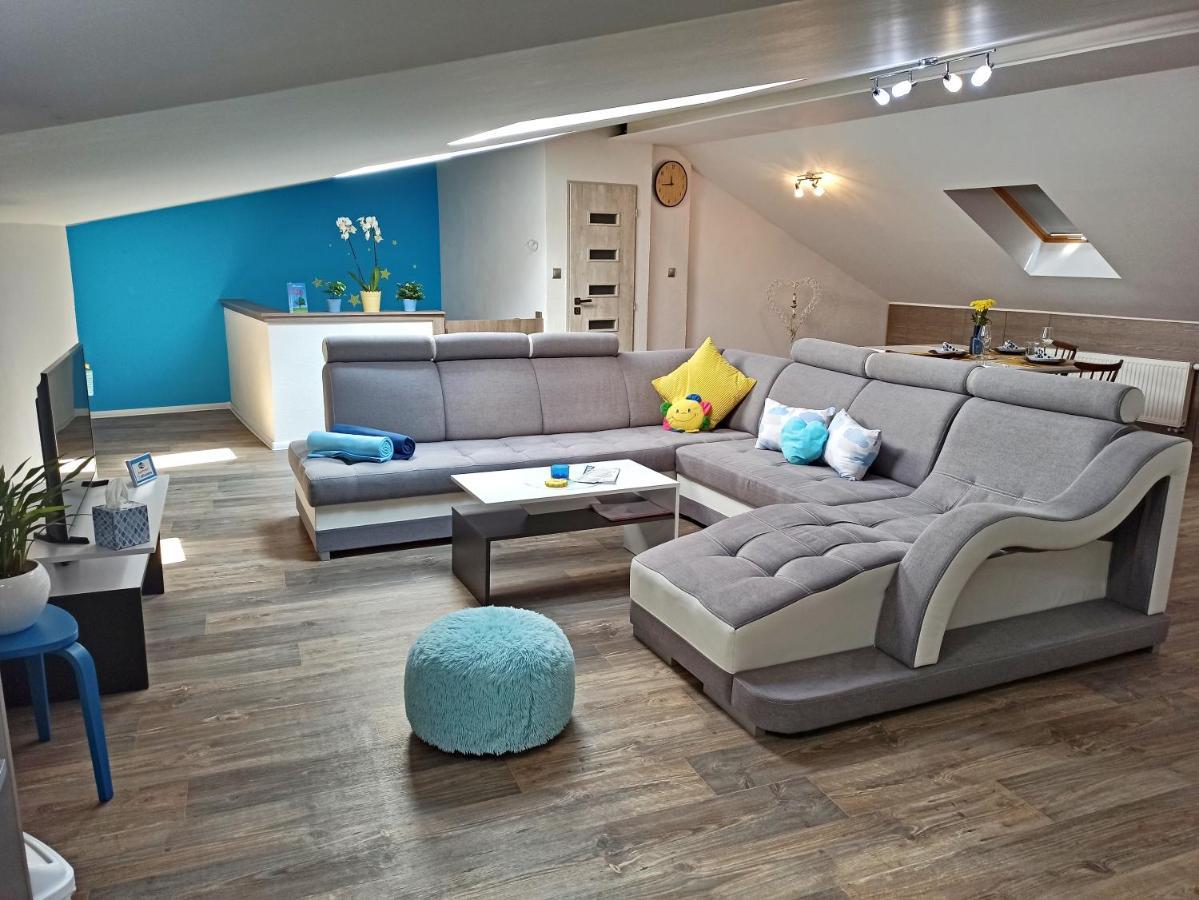 Shiny Star Apartman Спішська Нова Весь Екстер'єр фото