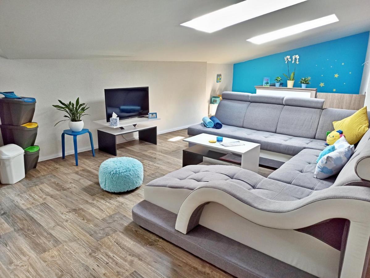 Shiny Star Apartman Спішська Нова Весь Екстер'єр фото